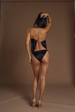 Charger l'image dans la galerie, Silk Cami Tank - Black